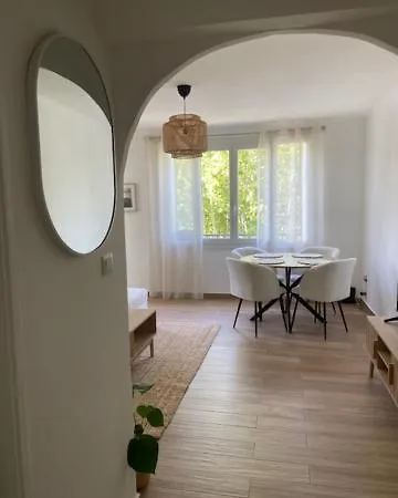 3 Pieces 600 M De La Lägenhet